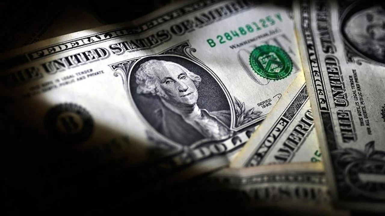 Hürmüz Boğazı'nda tansiyon yeniden yükseldi... Dolar parladı