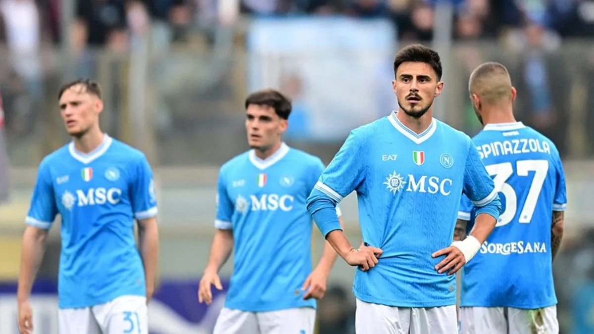 Napoli'ye şampiyonluk mücadelesinde Parma çelmesi: İşte maçın özeti