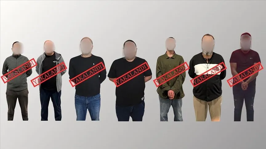 Kırmızı bültenle aranan 7 kişi yakalanarak Türkiye'ye getirildi