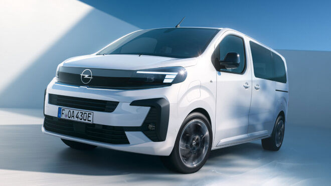 Yerli üretim Opel Zafira ve Vivaro, Türkiye’de satışa sunuldu