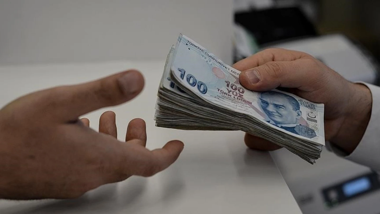 TBMM'de kabul edildi: En düşük emekli aylığı 20 bin TL oldu