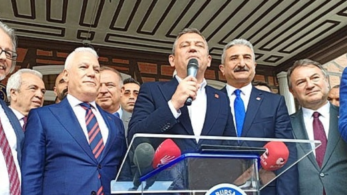 Özgür Özel'den 'Mustafa Bozbey' kararı