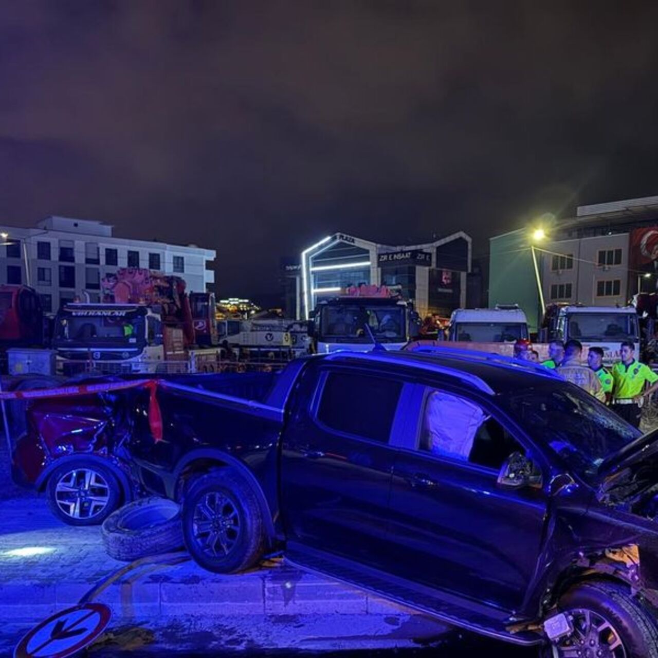 Trafik kazasında 2 kız kardeş hayatını kaybetti