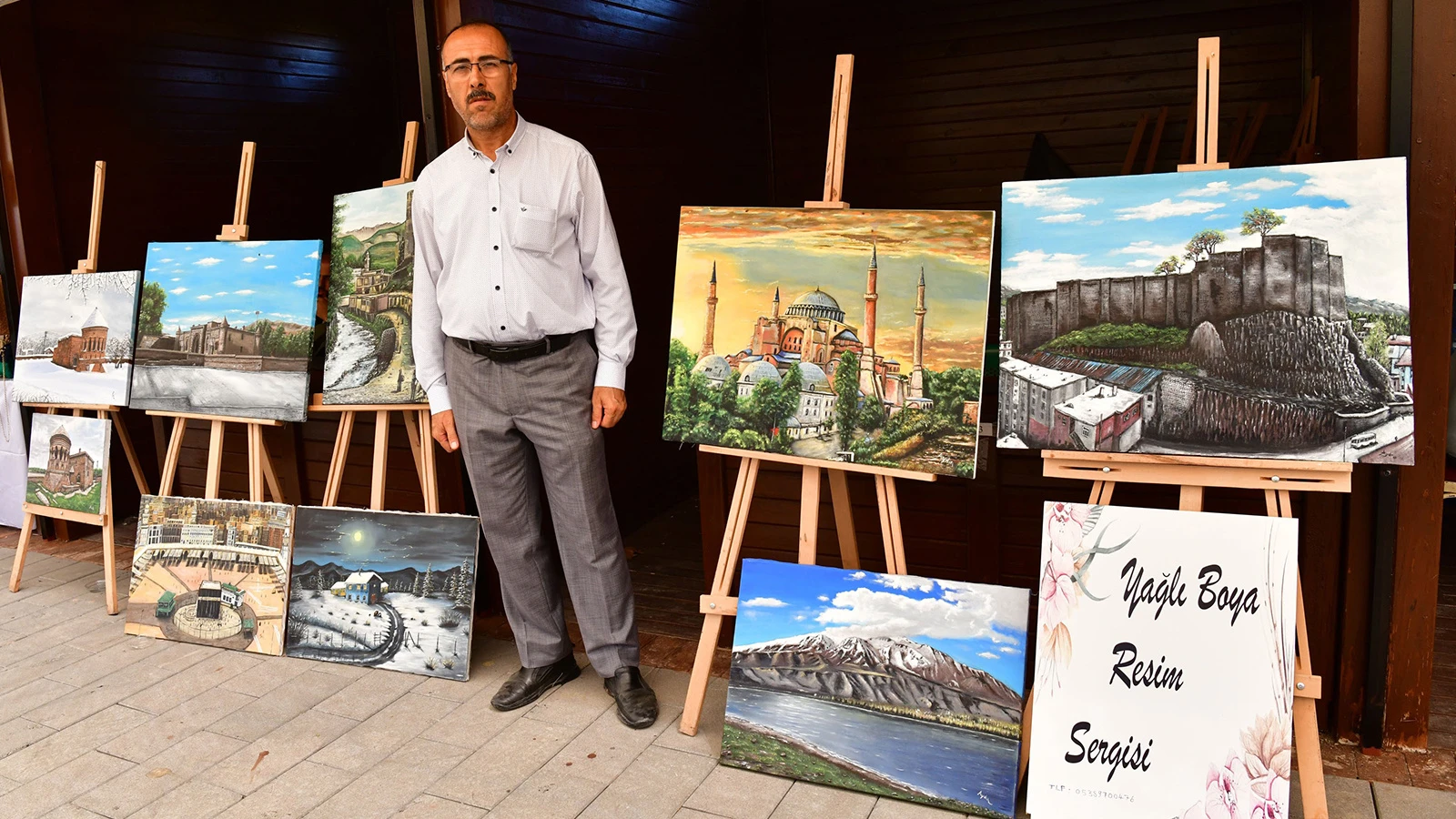 Cami imamından Malazgirt Zaferi'ne özel yağlı boya sergisi
