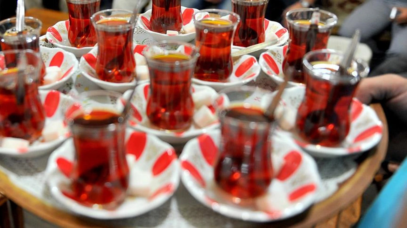 Demlediğiniz çay lezzetli mi olmuyor? Bu tarifle daha iyi demlenecek
