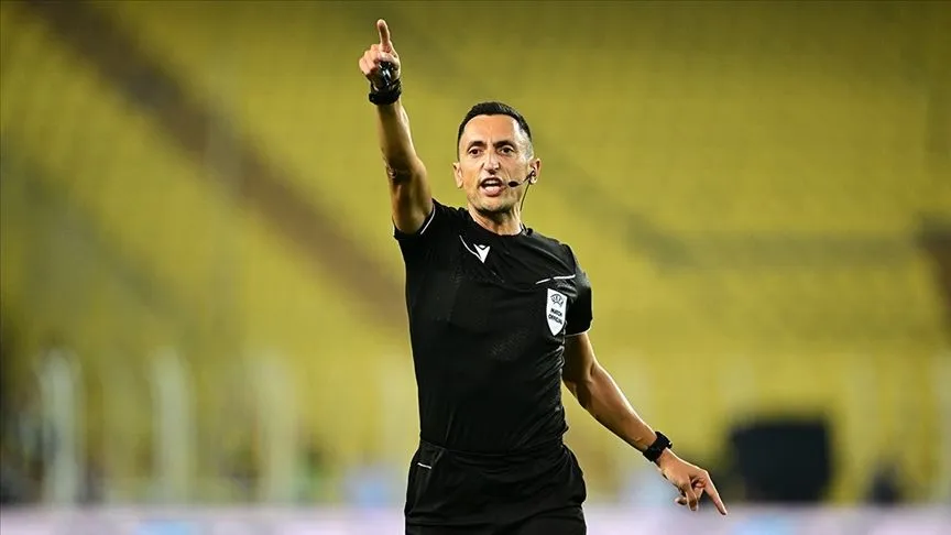 Galatasaray, İspanyol hakem Jose Maria Sanchez Martinez'i UEFA'ya şikayet etti