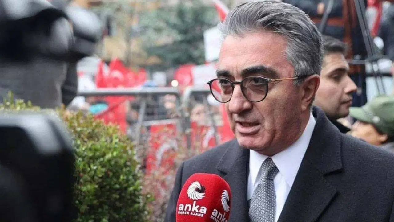 Son Dakika... Silivri Cezaevi'nden Hastaneye Kaldırıldı: Bayrampaşa Belediye Başkanı Hasan Mutlu Ameliyata Alındı!