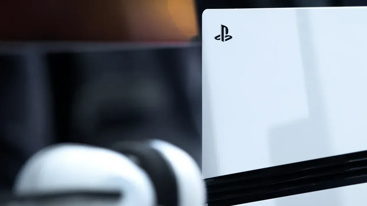PS5 Artık Nintendo Oyunlarını ve Windows 7’yi Çalıştırabiliyor