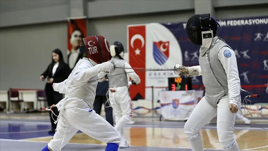 Eskrimde hedef 2028 Olimpiyat Oyunları'nda madalya kazanmak