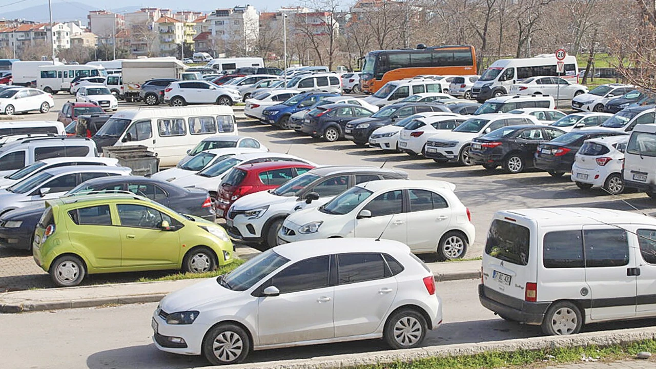 İkinci el otoda '6 ay-6 bin km' kısıtlaması uzatıldı