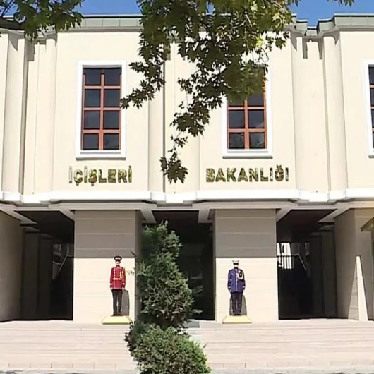 İçişleri Bakanlığı Duyurdu: Damal Belediye Başkanı Çamliyurt Görevden Uzaklaştırıldı