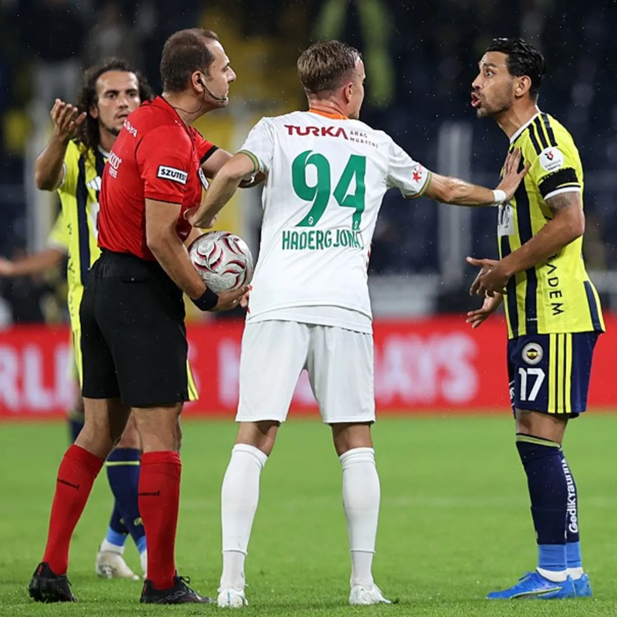 Ahmet Çakar Açıkladı! Fenerbahçe'nin İptal Edilen Gollerinde Kararlar Doğru Mu?