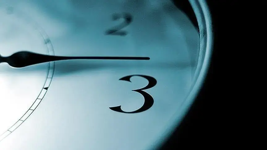 Bir Gün Aslında 24 Saat Değilmiş! Dünya'nın Merkezindeki Hareketlerin Gün Uzunluğunu Değiştiren Sırrı