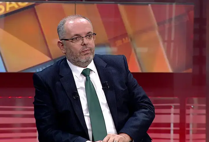 Prof. Dr. Erhan Afyoncu: Türkiye 100 milyonluk nüfusa ulaşamayacak