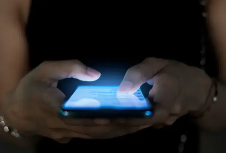 Anneyi Telefona Kaydetme İsimleri: En Güzel, En Yaratıcı İsim Önerileri...
