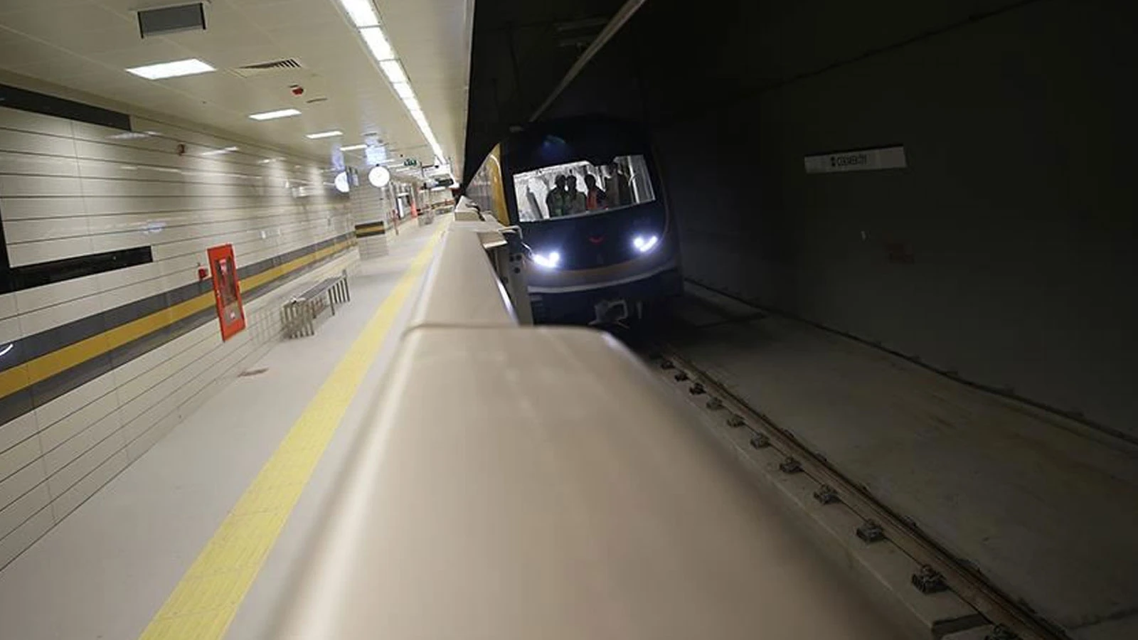 Gayrettepe-İstanbul Havalimanı metrosunda yolcu rekoru kırıldı