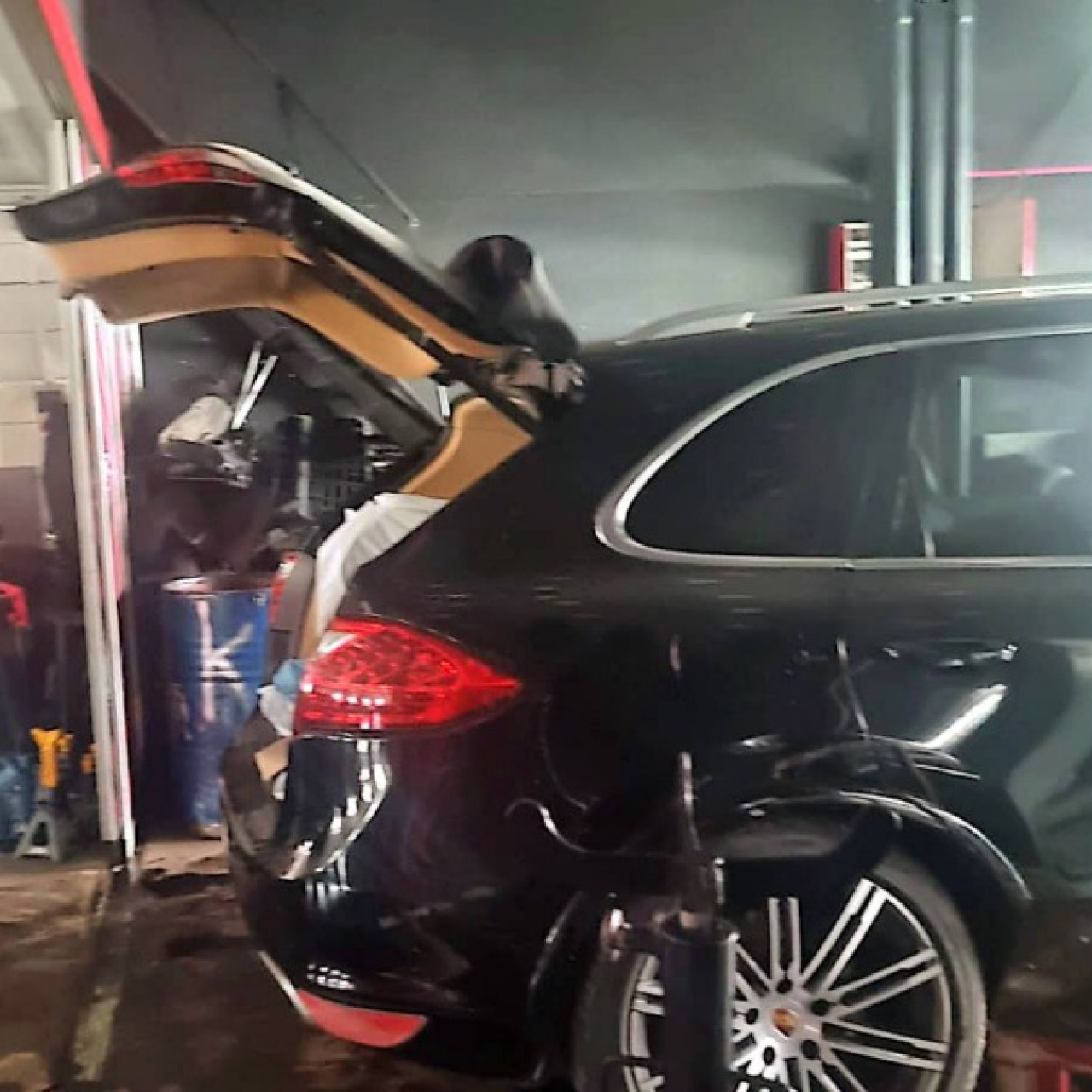 Araç servisinden akıl almaz dolandırıcılık!
