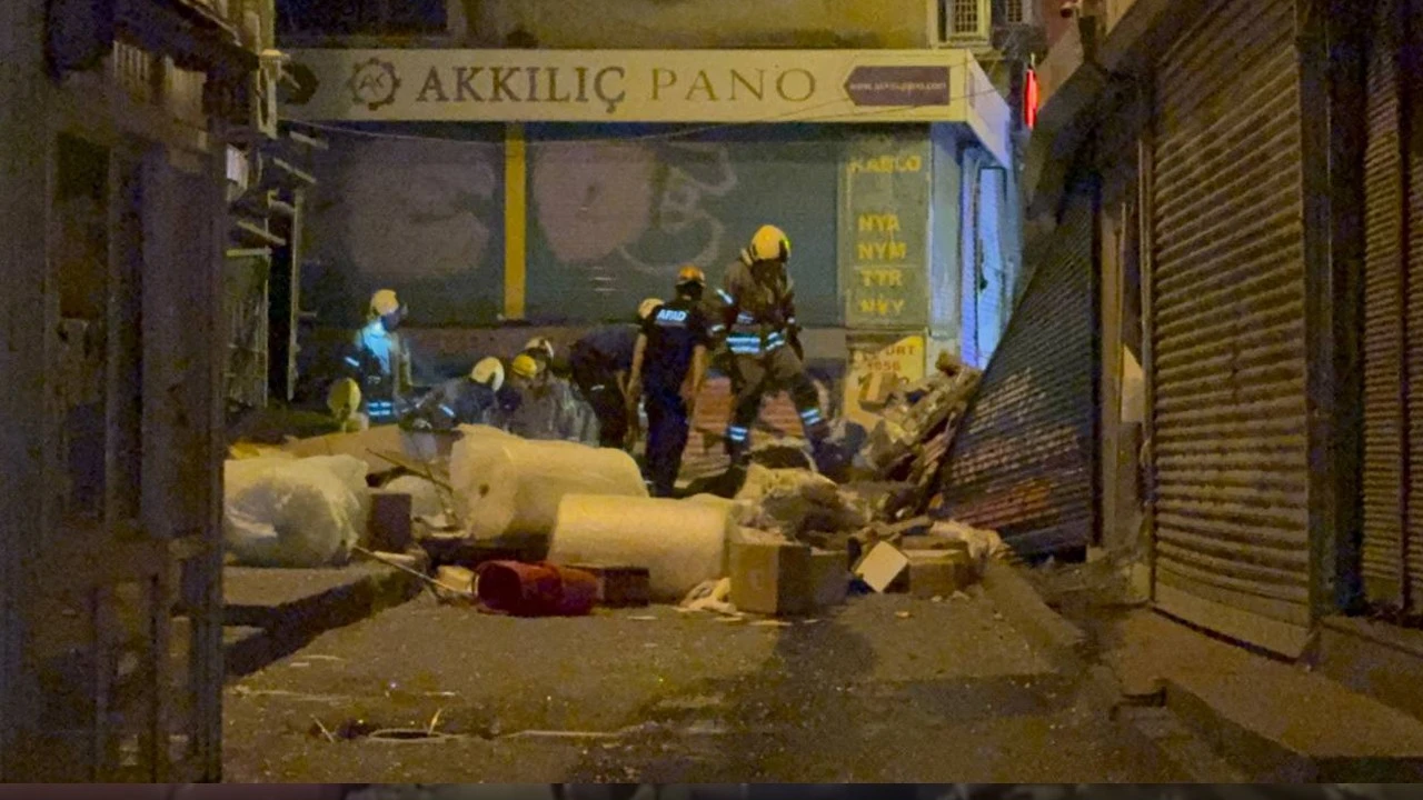 İstanbul Beyoğlu’nda patlama: Bina kısmen çöktü