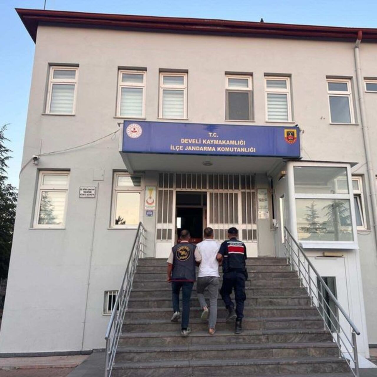 29 ilde FETÖ operasyonu: 49 gözaltı, 39 tutuklama!