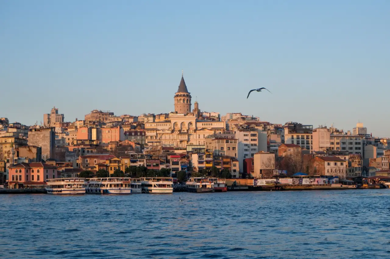 İstanbul'da Yeni Haftada Hava Nasıl Olacak: Akom'dan Sıcaklık Açıklaması