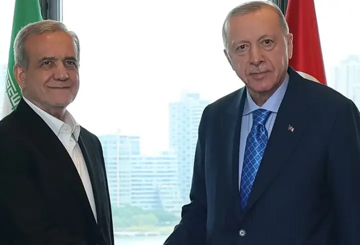 İran Cumhurbaşkanı Pezeşkiyan'dan Türkiye'ye övgü