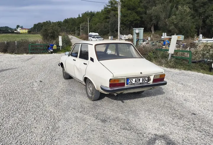 Otomobil ile çarpışan motosikletin sürücüsü yaralandı