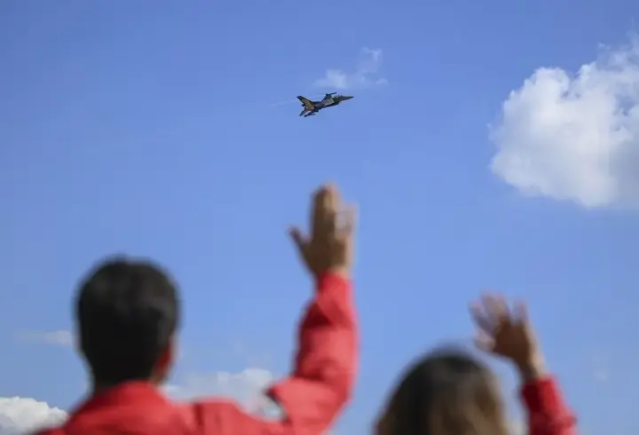 SOLOTÜRK, HÜRKUŞ, ATAK, TB-3... TEKNOFEST İstanbul 4'üncü gününde on binleri ağırlıyor