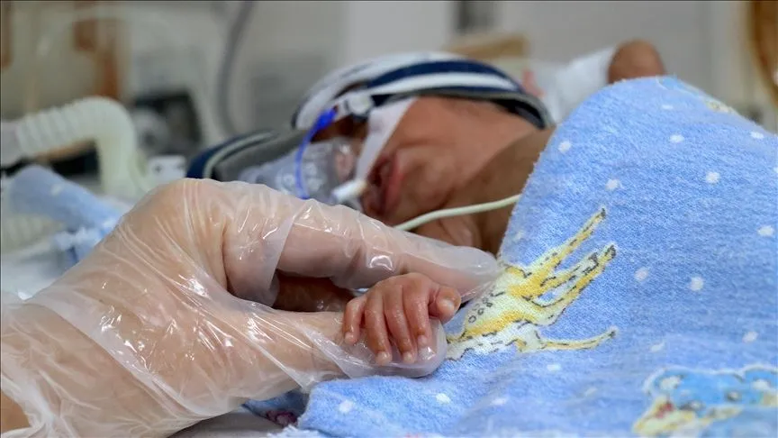 Van'daki üniversite hastanesinde geçen yıl 329 prematüre bebek tedavi edildi