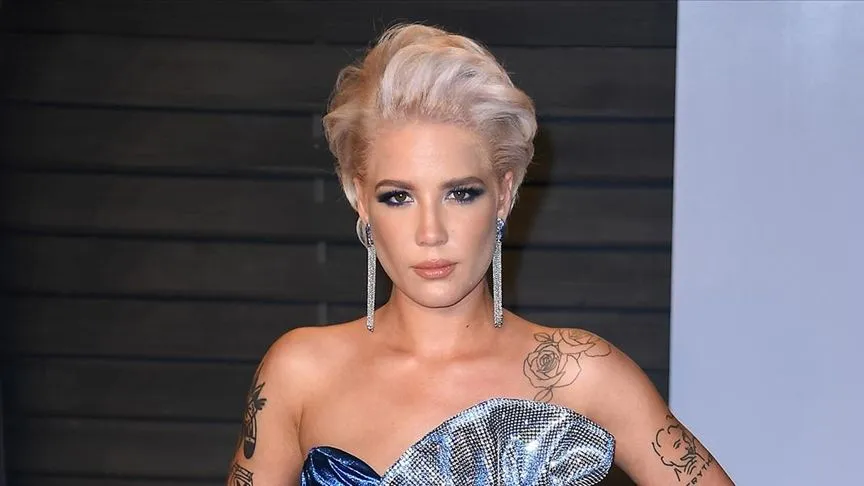Halsey, İstanbul konseri öncesi Türk dinleyicilerine mesaj gönderdi