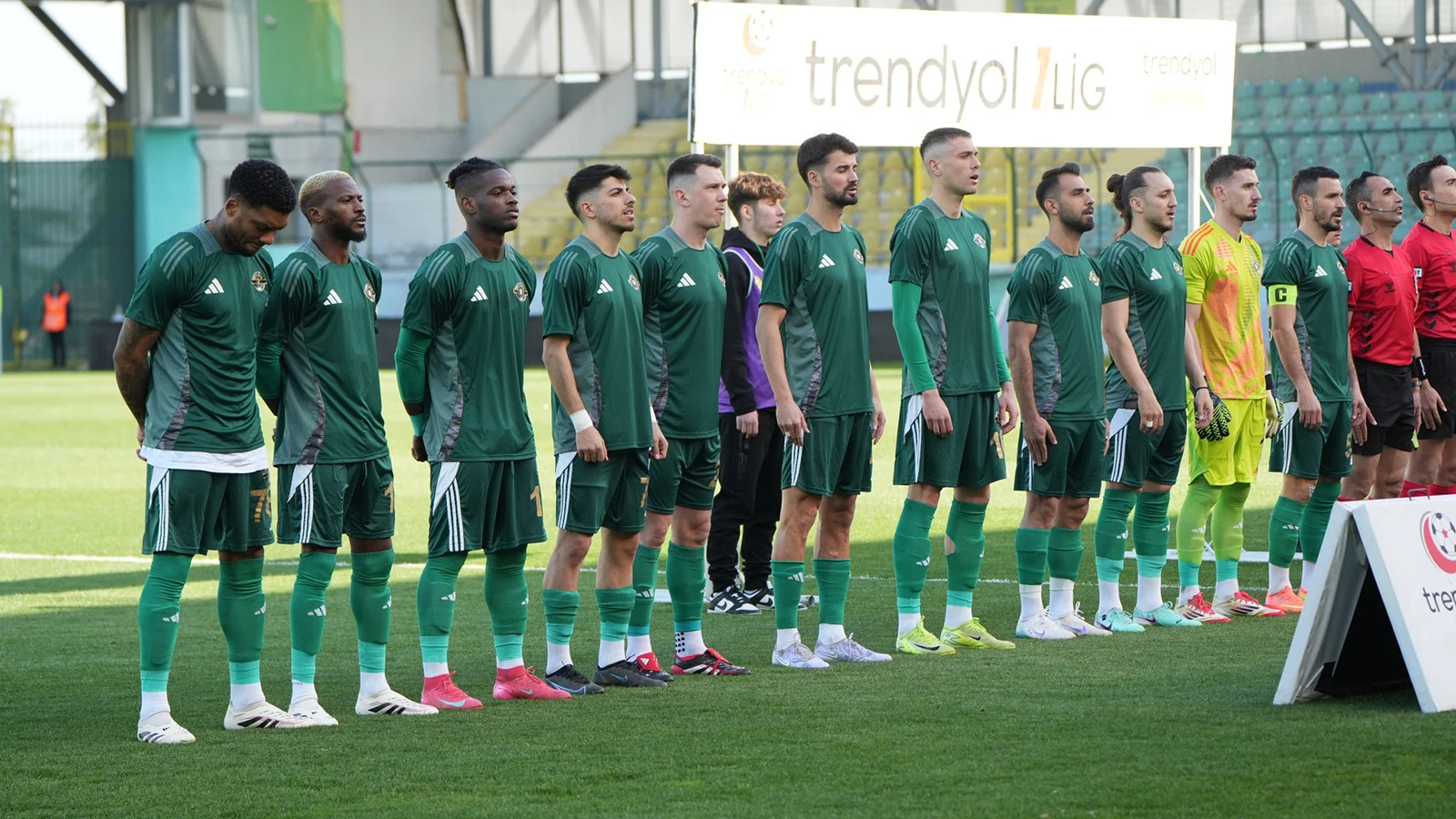 Esenler Erokspor, Fatih Karagümrük'ün serisini bitirdi