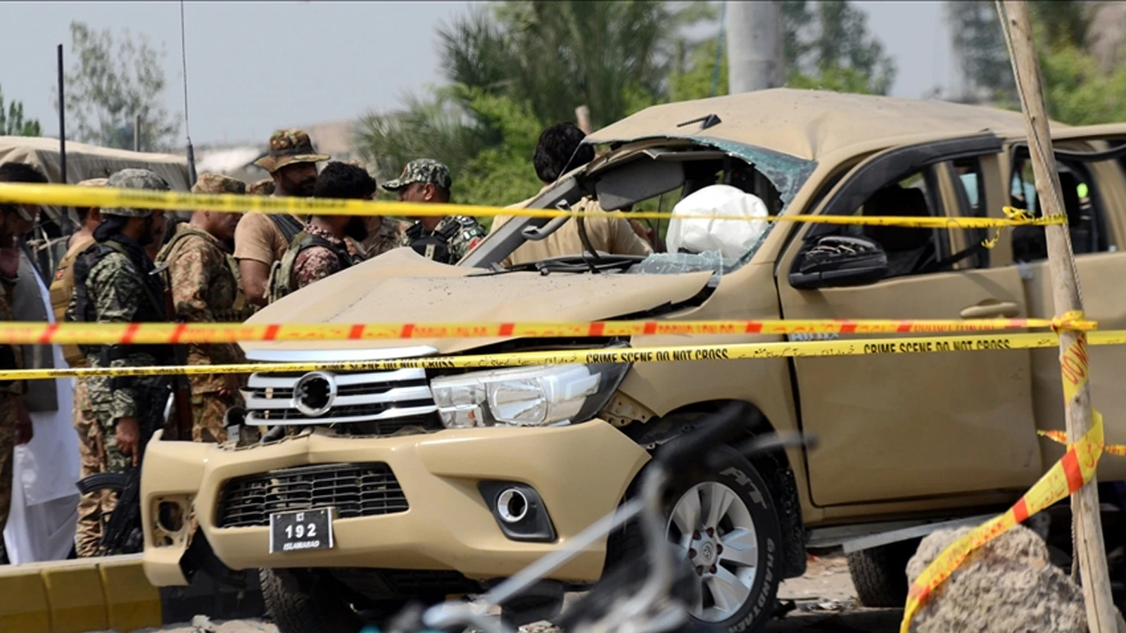 Pakistan'da emniyet güçlerine saldırı: 6'sı polis 7 kişi öldü