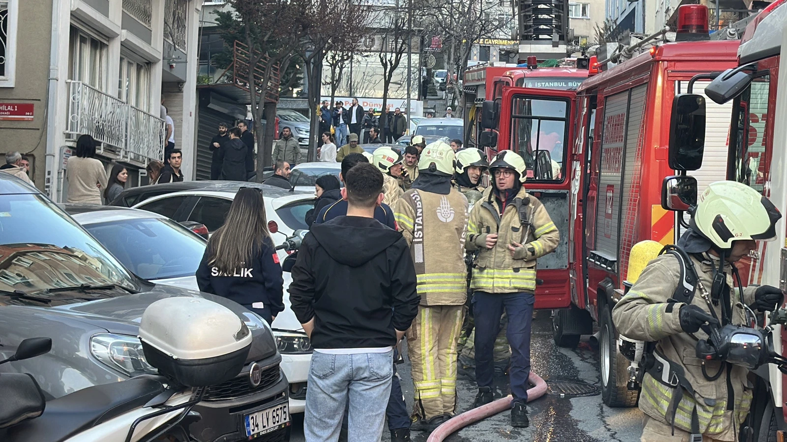 İstanbul Şişli'de otelde yangın paniği: 6 kişi mahsur kaldı