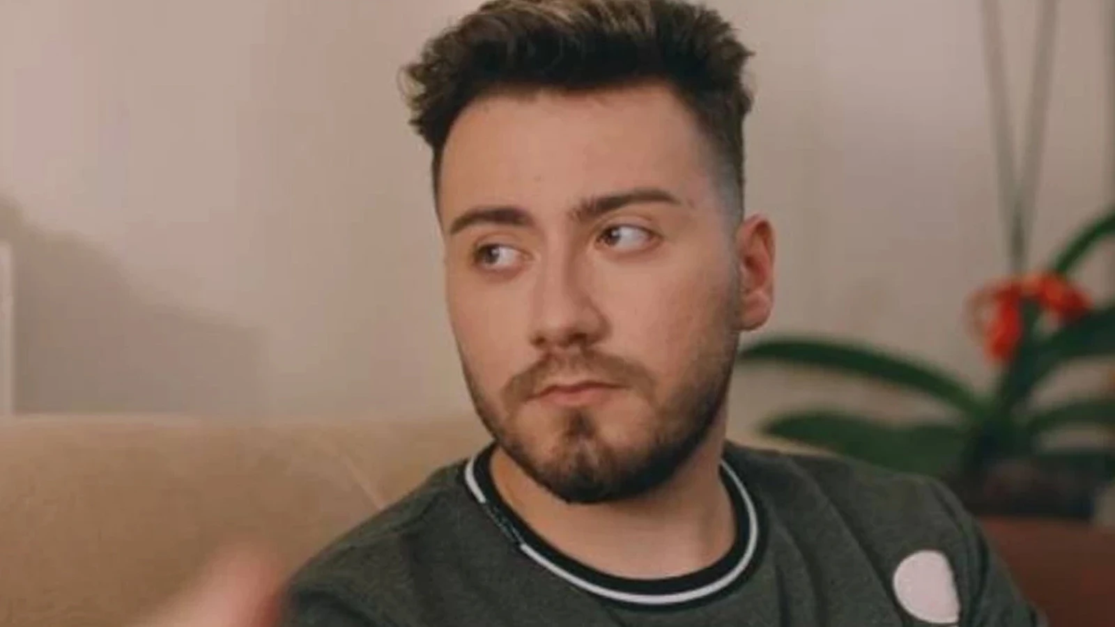 Enes Batur adli kontrol şartıyla serbest bırakıldı