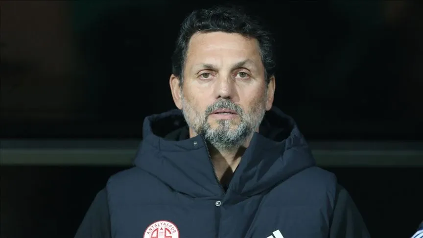 Antalyaspor teknik direktör Erol Bulut ile yollarını ayırdı