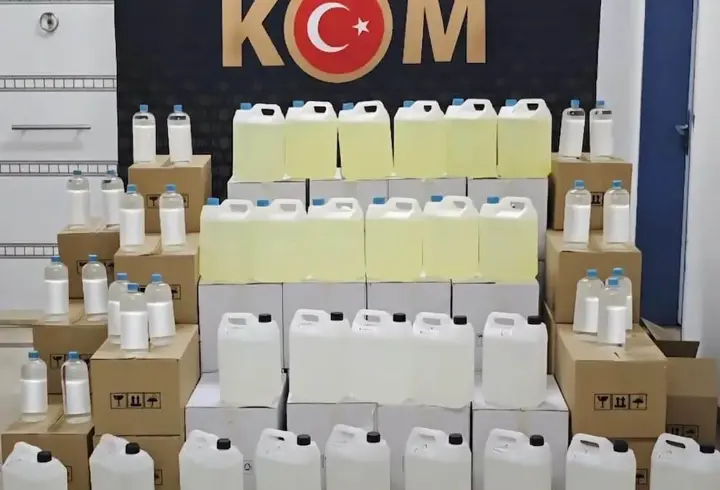 Kaçakçılık operasyonlarında 5 şüpheliye gözaltı
