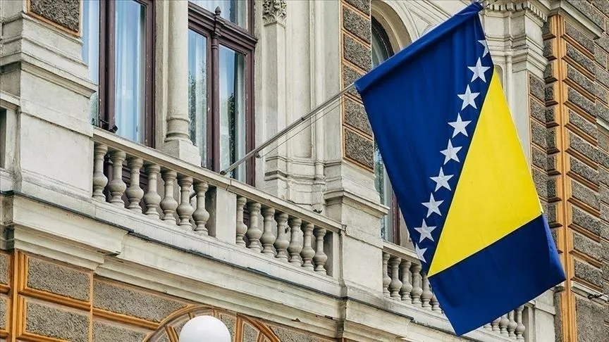 Bosna Hersek'te Meclis oturumu "yılan" nedeniyle ertelendi