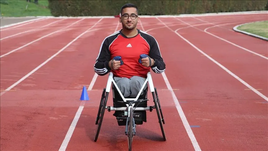 Para atlet Umut, dünya dördüncüsü olduğu Fransa'da bu kez zirveye odaklandı