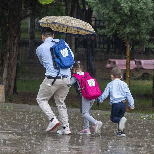 Kocaeli'de yarın okullar tatil mi? Valilikten son dakika açıklama