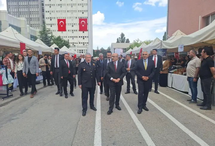 Polis Eşlerinden Şehit ve Gazi Çocukları Yararına Kermes