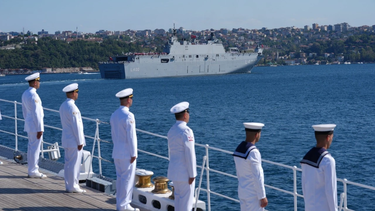 Mavi Vatan'ın muhafızları İstanbul Boğazı'nda!