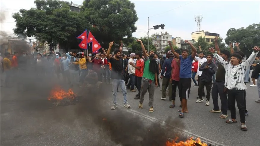 Nepal'de protestolar sırasında firar eden 3 bin 723 mahkum yakalandı