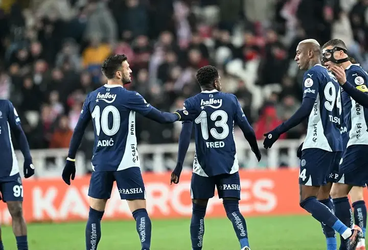 Sivasspor 1-3 Fenerbahçe Maç Özeti | Kanarya, Sivas'ta yarışa devam dedi