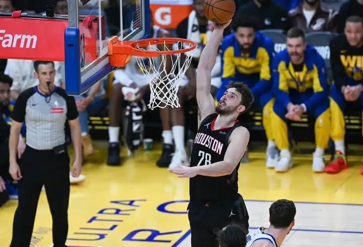 Alperen Şengün'ün double-double'ı yetmedi! GSW, Rockets karşısında öne geçti...