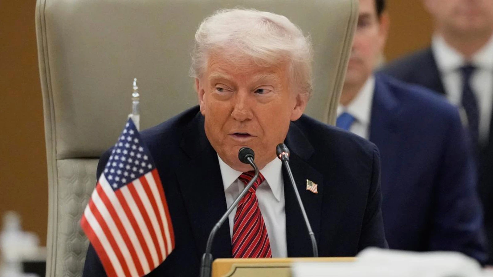Trump: Ukrayna'ya silahları NATO üzerinden göndereceğiz