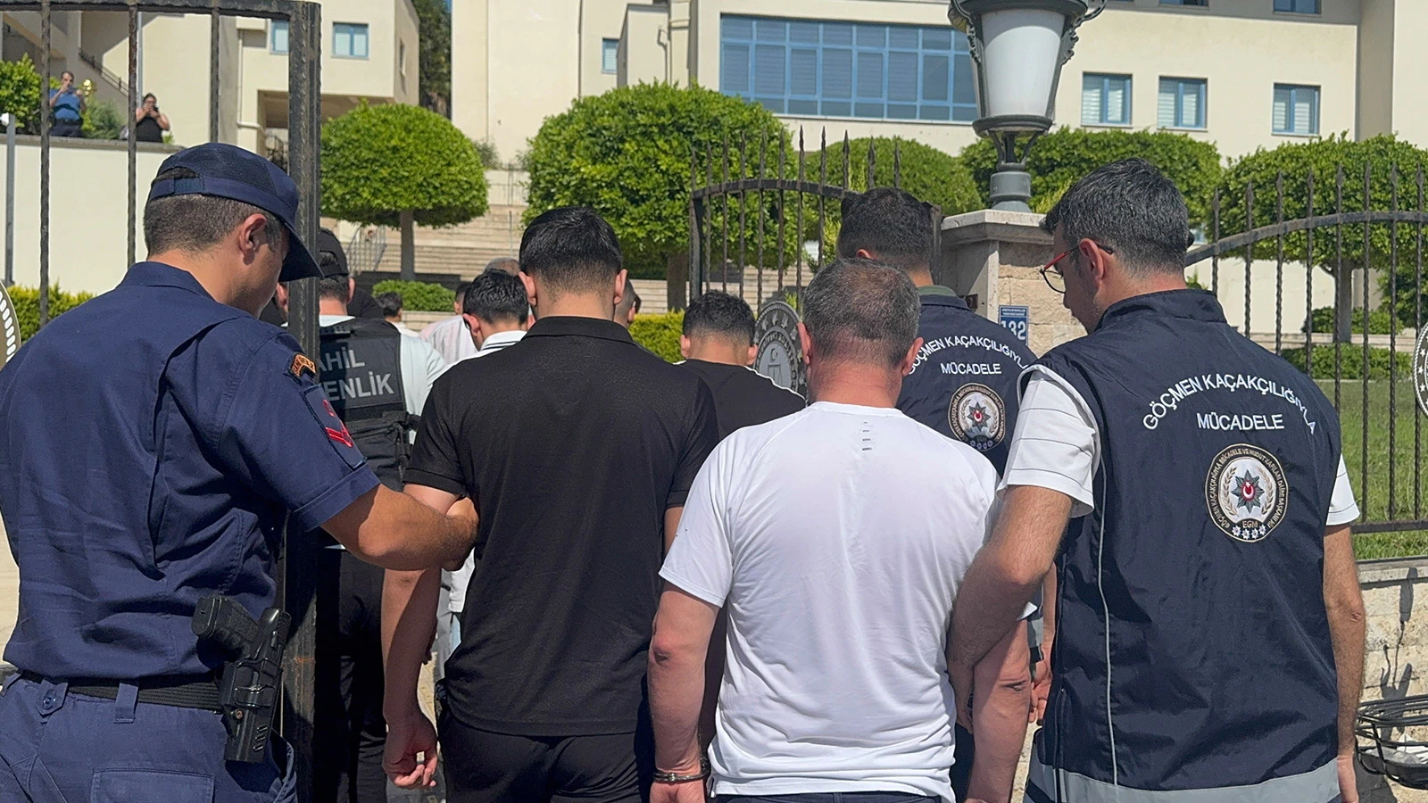 Marmaris'te göçmen kaçakçılığı operasyonu: 7 tutuklama