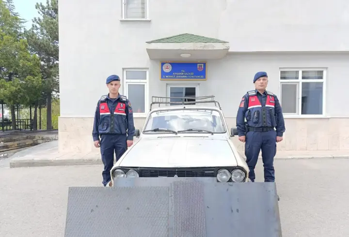 Kırşehir’de römork kapağı hırsızlığı yapmaya çalışan şüpheli, suçüstü yakalandı