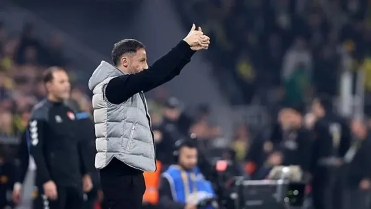 Fener'den iki yıldıza kanca!