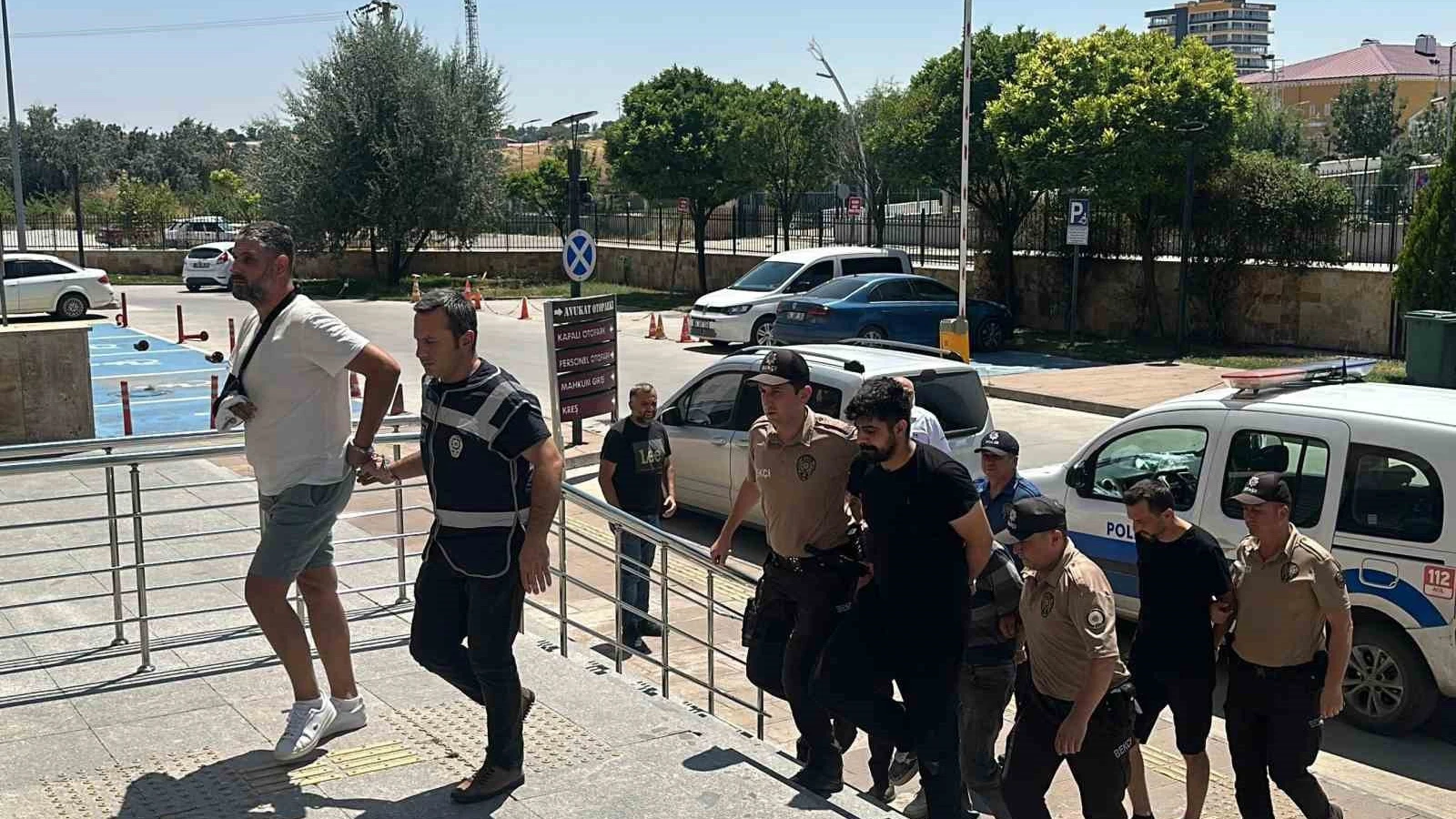 Uşak’ta toprak kayması: 2 kişi öldü, 2 kişi tutuklandı