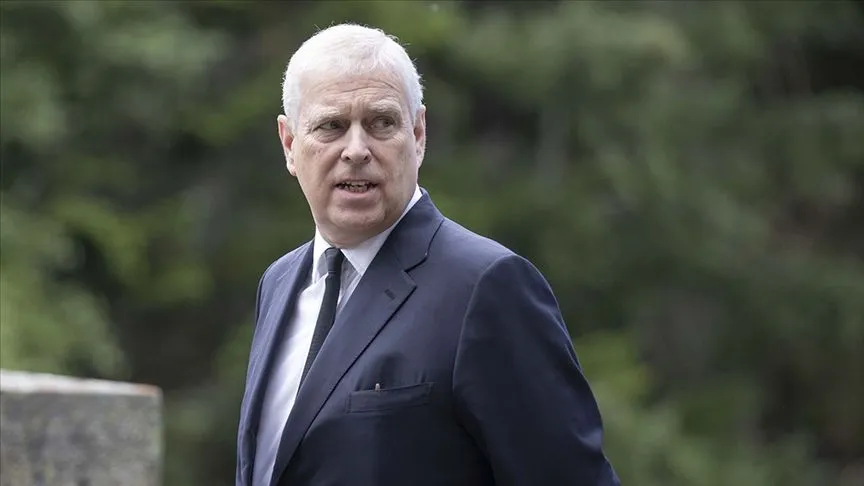 İngiltere Kralı Charles, kardeşi Prens Andrew'un ünvanlarını geri aldı