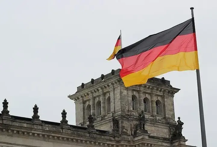 AfD hangi bilgilerin peşinde? Sorular Almanya’yı karıştırdı